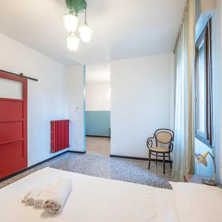 Le Stanze In Fiera, By Short Holidays Gasthuis 3*